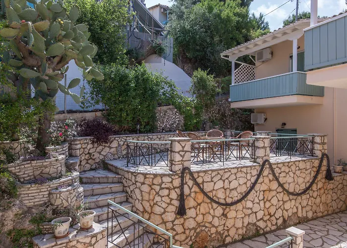 Olive Tree 2* Áyios Nikítas