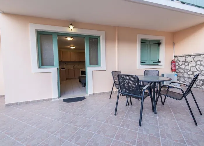 Olive Tree 2* Áyios Nikítas