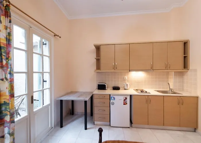 Olive Tree 2* Áyios Nikítas